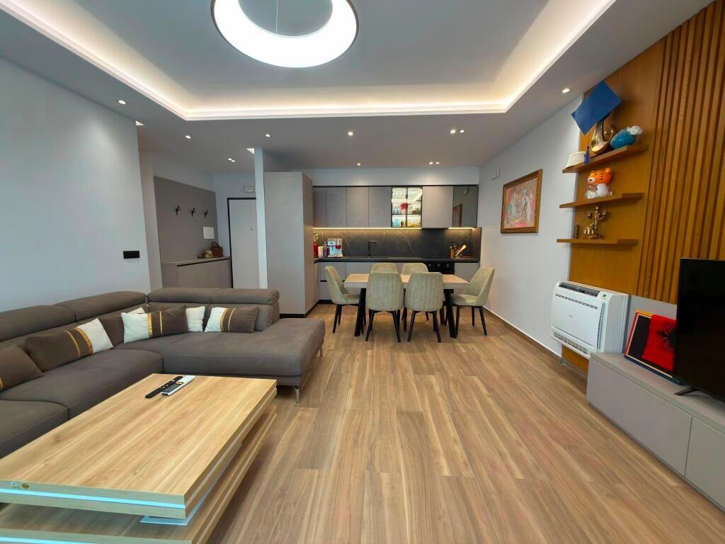 Apartament 2+1 me qera në TEG, Tiranë, 120 m². Foto 3 nga 3