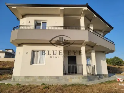 Apartment 2+1 for rent in Shkozet, Durrës, 100 m². Photo 1 of 11