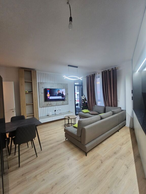 Apartment 2+1 for rent in Liqeni i Thatë, Tirana, 100 m². Photo 1 of 3