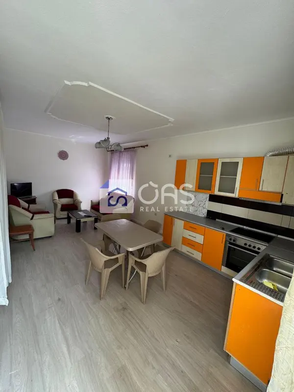 Appartamento 2+1 in affitto a Komuna e Parisit, Tirana, 85 m²