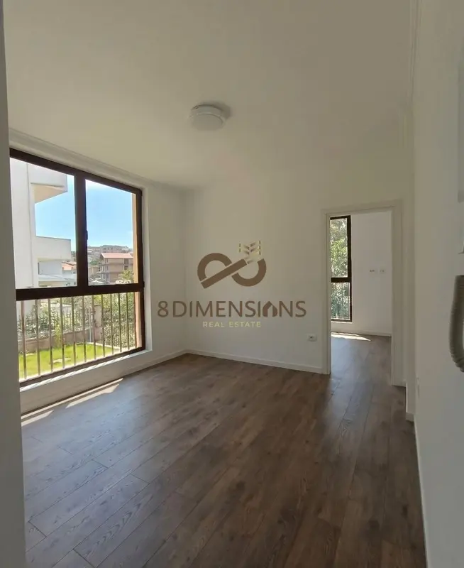 Vilë me qera në Rruga e Elbasanit, Tiranë, 360 m²