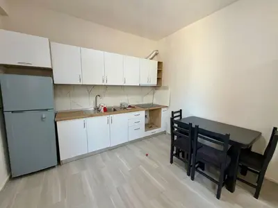 Apartament 1+1 me qera në Shkozë, Tiranë, 65 m². Foto 2 nga 5