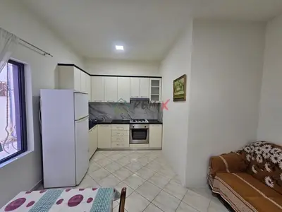 Apartament 1+1 me qera në Rruga Sulejman Pitarka, Durrës, 70 m². Foto 9 nga 12