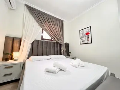 Apartament 3+1 me qera në Ish Ekspozita, Tiranë, 105 m². Foto 3 nga 7
