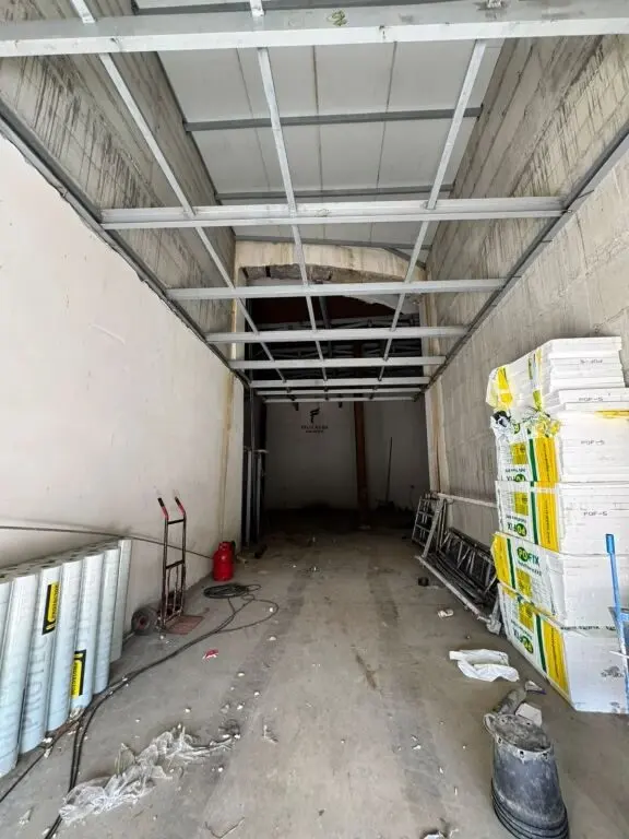 Magazzino in affitto a Mëzez, Tirana, 200 m²