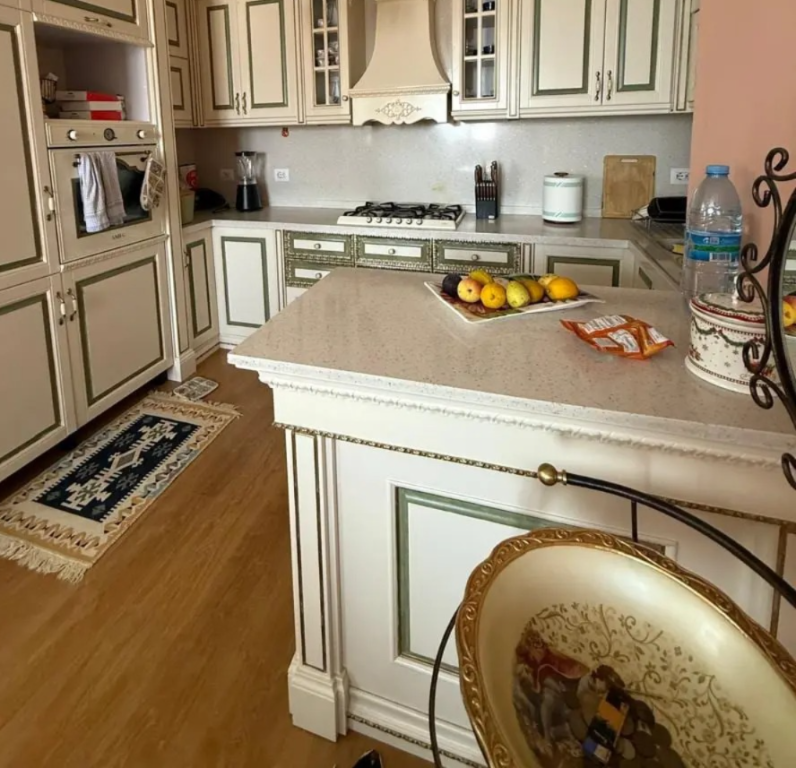 Appartamento 2+1 in affitto a Stacioni i Trenit, Tirana, 126 m². Foto 2 di 3