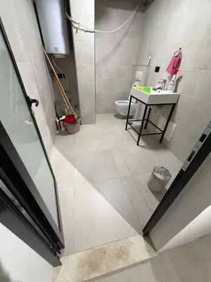 Zyrë me qera në Liqeni i Thatë, Tiranë, 100 m². Foto 4 nga 4