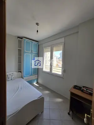 Appartamento 2+1 in affitto a Rruga Fortuzi, Tirana, 90 m². Foto 4 di 5