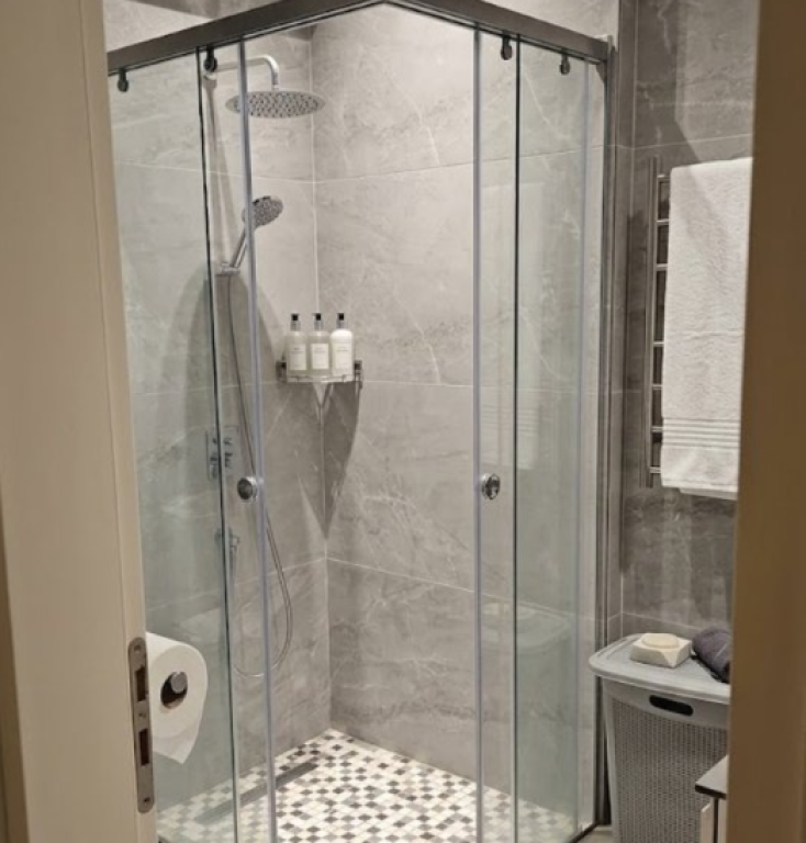 Apartament 1+1 me qera në Rruga Butrinti, Sarandë, 63 m². Foto 3 nga 3