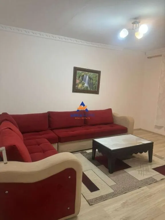Apartment 3+1 for rent in Pallati me Shigjeta, Tirana, 76 m². Photo 1 of 7