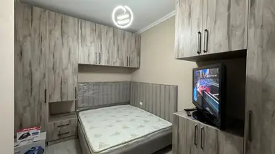 Apartment 1+1 for rent in Rruga Riza Cerova, Tirana, 55 m². Photo 3 of 4