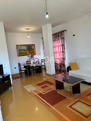 Apartament 1+1 me qera në 21 Dhjetori, Tiranë, 70 m². Foto 3 nga 8