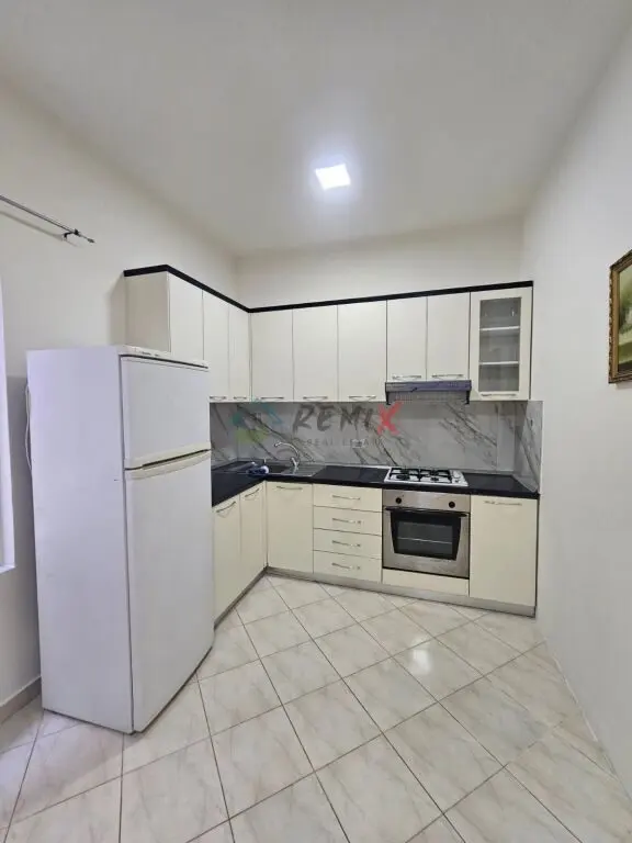 Apartament 1+1 me qera në Rruga Sulejman Pitarka, Durrës, 70 m²
