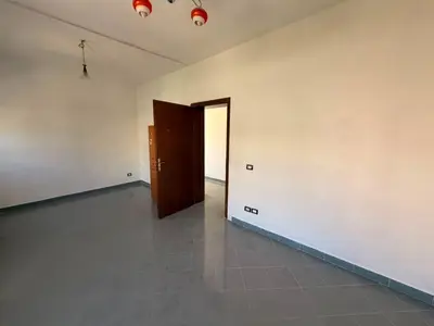 Appartamento 2+1 in affitto a Rruga Kumini, Durazzo, 100 m². Foto 2 di 6