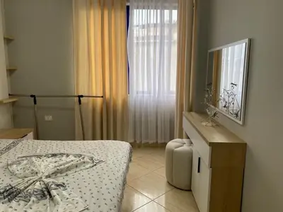 Apartament 2+1 me qera në Rruga Pjetër Budi, Tiranë, 100 m². Foto 9 nga 11