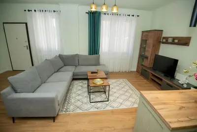 Appartamento 2+1 in affitto a Vila e Zogut, Durazzo, 110 m². Foto 2 di 9