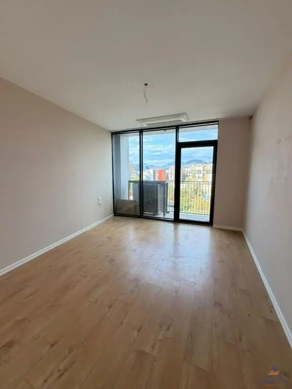 Apartament 2+1 me qera në Liqeni, Tiranë, 131 m²
