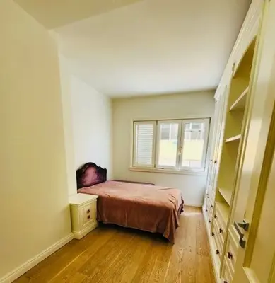 Apartament 2+1 me qera në Sheshi Willson, Tiranë, 120 m². Foto 5 nga 7