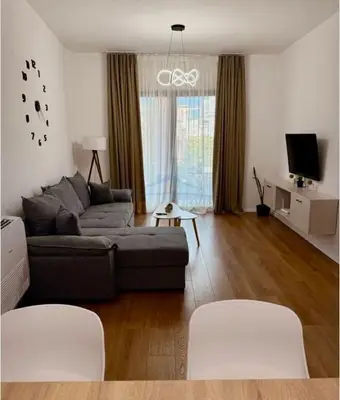 Apartment 1+1 for rent in Rruga e Kavajës, Tirana, 81 m². Photo 3 of 8