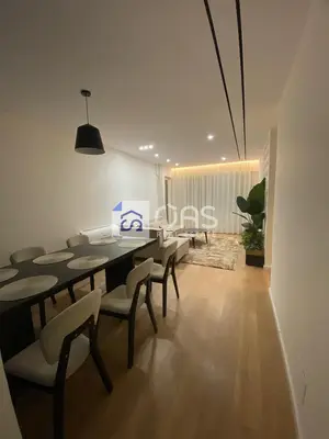 Apartament 3+1 me qera në Liqeni i Thatë, Tiranë, 132 m². Foto 2 nga 12