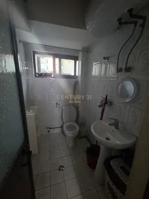 Appartamento 1+1 in affitto a Restorant Durrësi, Tirana, 73 m². Foto 6 di 7