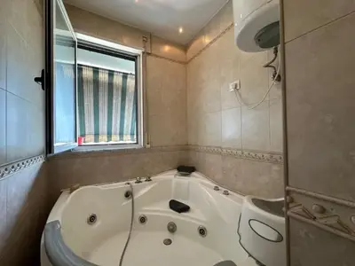 Apartament 2+1 me qera në Komuna e Parisit, Tiranë, 133 m². Foto 2 nga 7