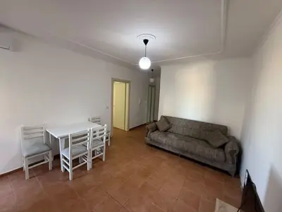 Apartament 1+1 me qera në Stadiumi Dinamo, Tiranë, 70 m². Foto 3 nga 7