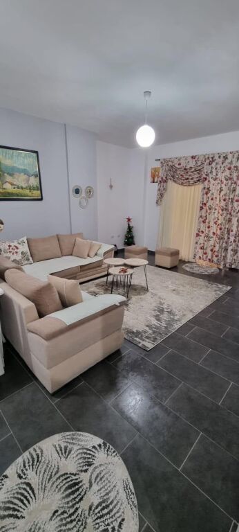 Apartament 1+1 me qera në Fresku, Tiranë, 80 m²