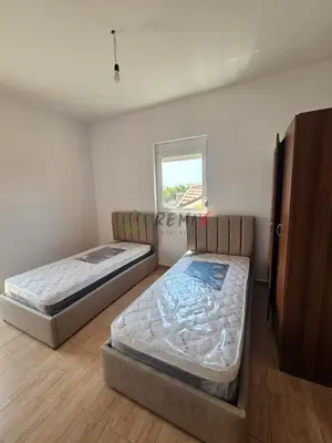 Appartamento 2+1 in affitto a Rruga Juba, Durazzo, 91 m². Foto 2 di 12