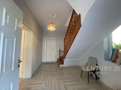 Vilë me qera në Mullet, Tiranë, 500 m². Foto 9 nga 12