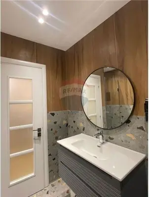 Apartment 1+1 for rent in Rruga Dush Strati, Vlorë, 75 m². Photo 5 of 8