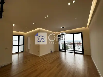 Apartament 2+1 me qera në Farmacia 10, Tiranë, 106 m². Foto 3 nga 12