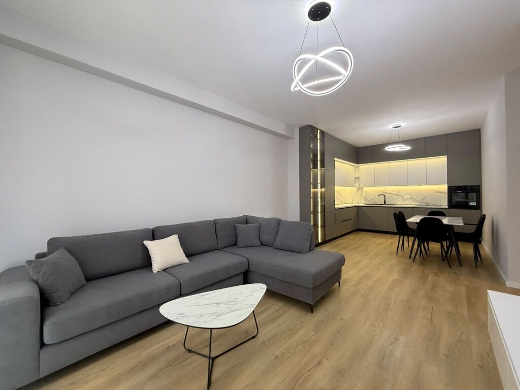 Apartment 2+1 for rent in Laprakë, Tirana, 130 m². Photo 1 of 3