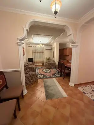 Apartament 2+1 me qera në Qendër, Durrës, 90 m². Foto 2 nga 6
