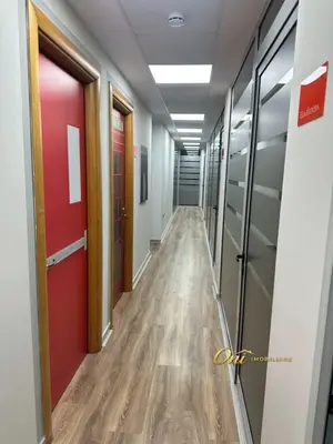 Zyrë me qera në Bulevardi Deshmoret e Kombit, Tiranë, 450 m². Foto 3 nga 4