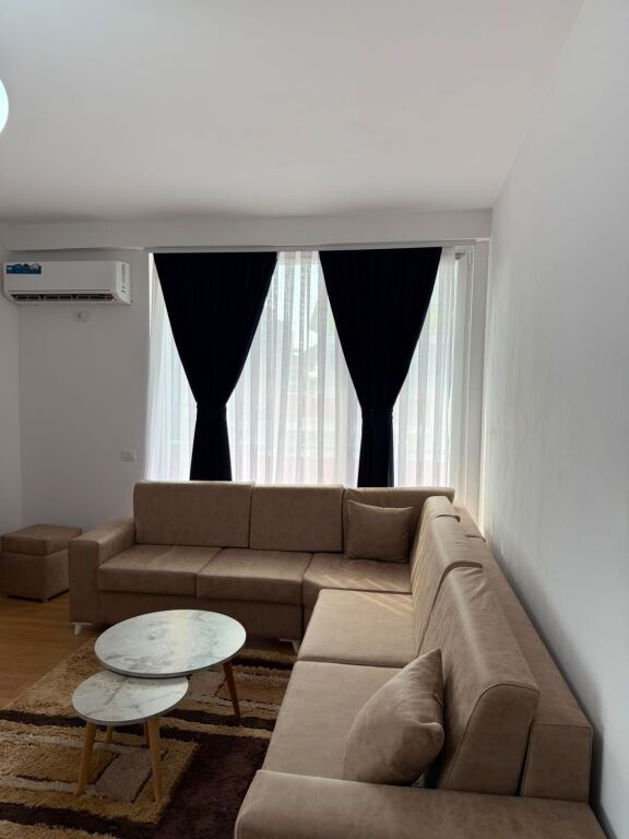 Apartament 2+1 me qera në Astir, Tiranë, 90 m²