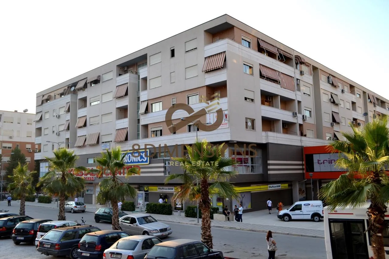 Shop for rent in Komuna e Parisit, Tirana, 66 m². Photo 1 of 1