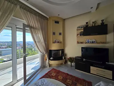 Appartamento 2+1 in affitto a Kodra e Priftit, Tirana, 96 m². Foto 2 di 3