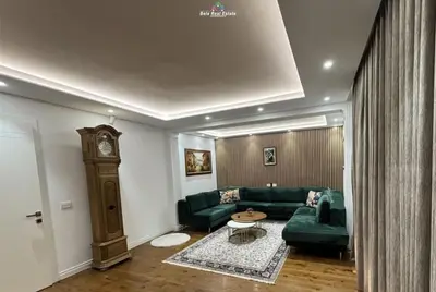 Villa for rent in Laknas, Kamëz, 300 m². Photo 1 of 9