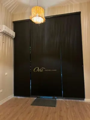 Dyqan me qera në Pallatet Cabej, Tiranë, 35 m². Foto 2 nga 3