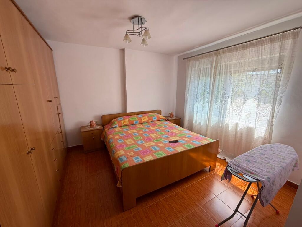 Apartment 2+1 for rent in Spitali QSUT, Tirana, 90 m². Photo 2 of 3