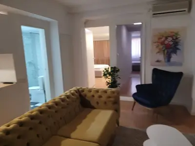 Apartment 2+1 for rent in Rruga Perlat Rexhepi, Tirana, 85 m². Photo 5 of 12