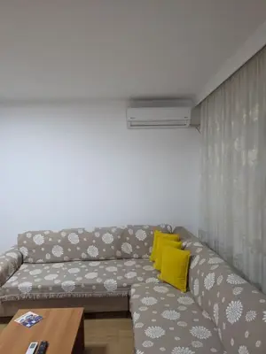Appartamento 2+1 in affitto a Tirana, 100 m². Foto 1 di 8