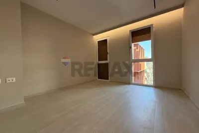 Zyrë me qera në Rruga Sami Frashëri, Tiranë, 101 m². Foto 4 nga 12