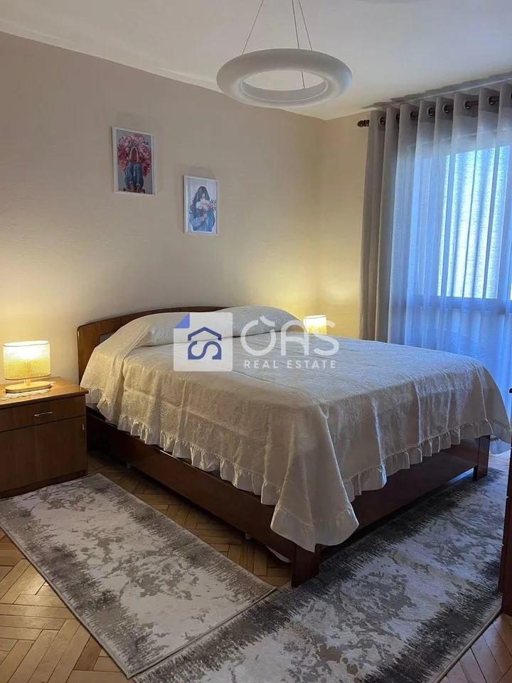 Apartament 2+1 me qera në Rruga e Elbasanit, Tiranë, 90 m². Foto 1 nga 8
