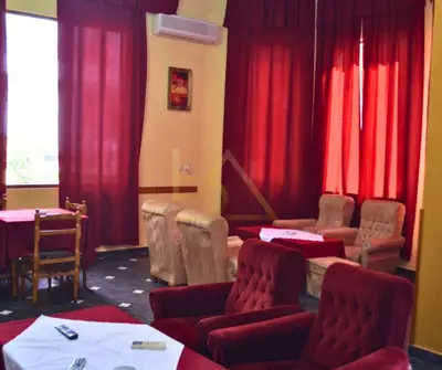 Zyrë me qera në Rruga Myslym Keta, Tiranë, 1 200 m². Foto 9 nga 10