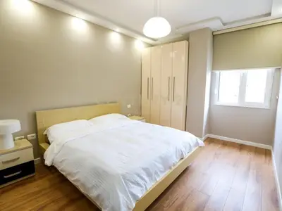 Apartament 2+1 me qera në Toptani, Tiranë, 117 m². Foto 5 nga 9