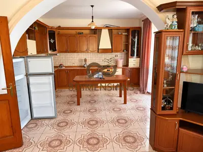 Apartament 2+1 me qera në Ali Demi, Tiranë, 90 m². Foto 3 nga 11