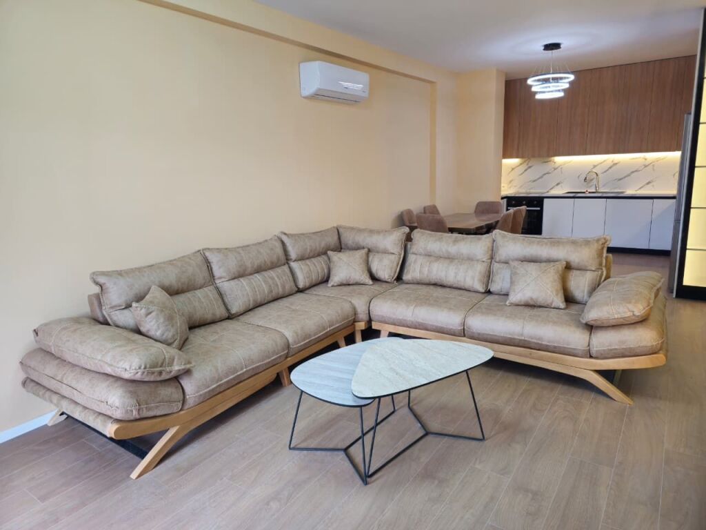 Appartamento 2+1 in affitto a Liqeni i Thatë, Tirana, 120 m². Foto 2 di 3