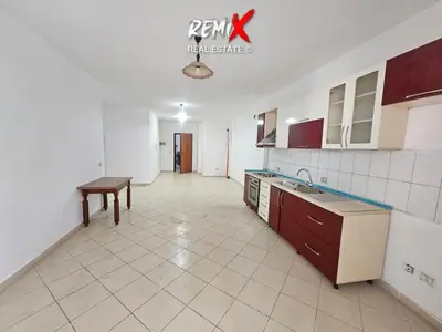 Apartment 2+1 for rent in Rruga Mujo Ulqinaku, Durrës, 120 m². Photo 2 of 9